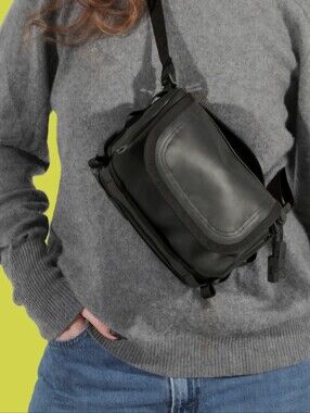 Baboon To the moon . Go-bag Micro